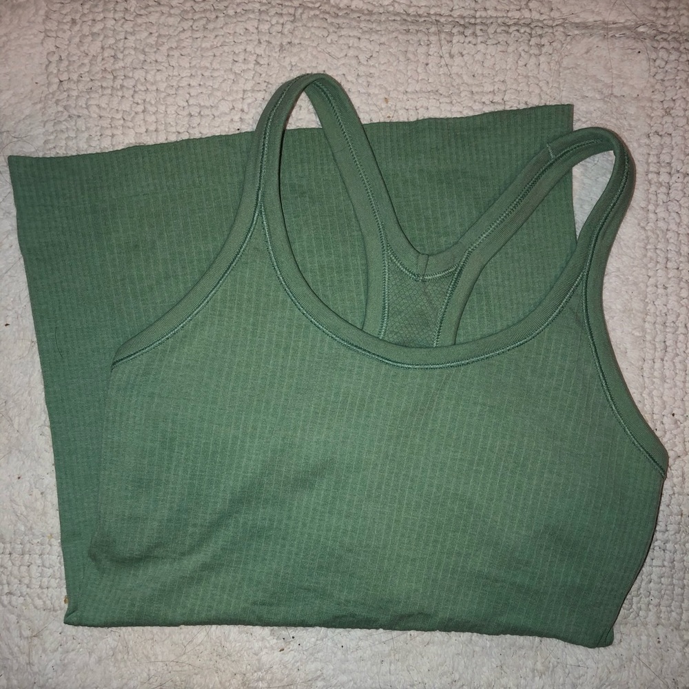 Lululemon Ebb to Street Tank